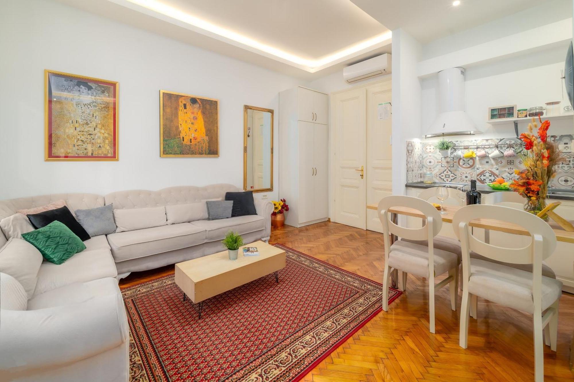 Aurelia Antik & Rooms, Center Appartamento *